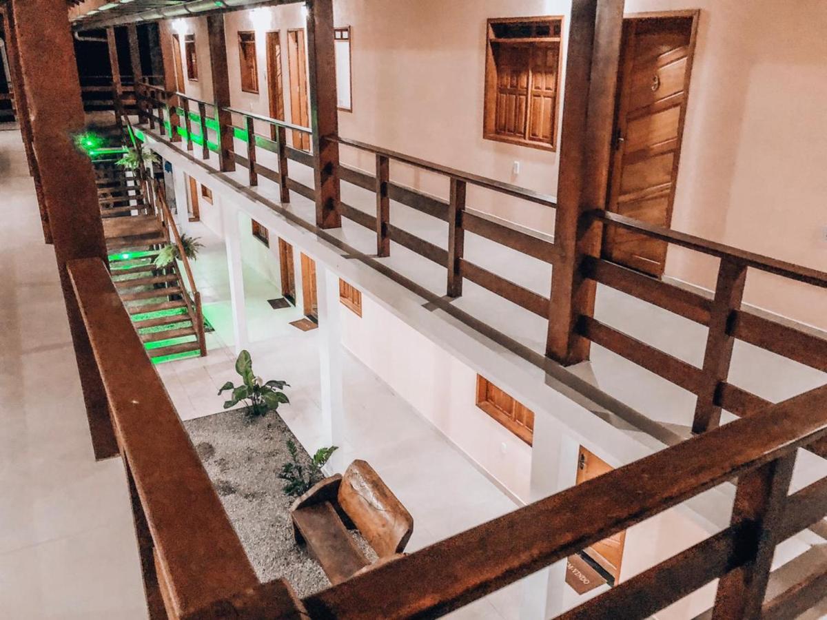 Tupinamba Inn *